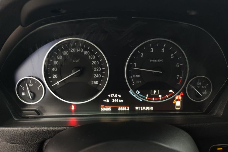 宝马3系 2018款 320Li 时尚型中控内饰14