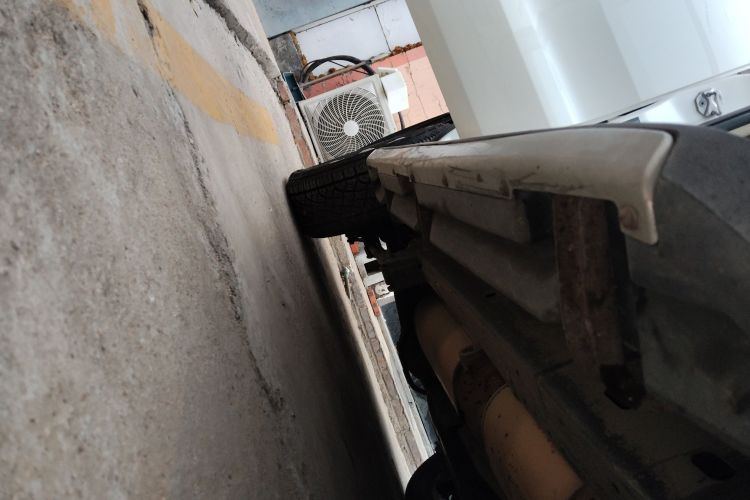 福特 撼路者 2017款 2.0T 汽油自动四驱菁英版 5座局部细节9001