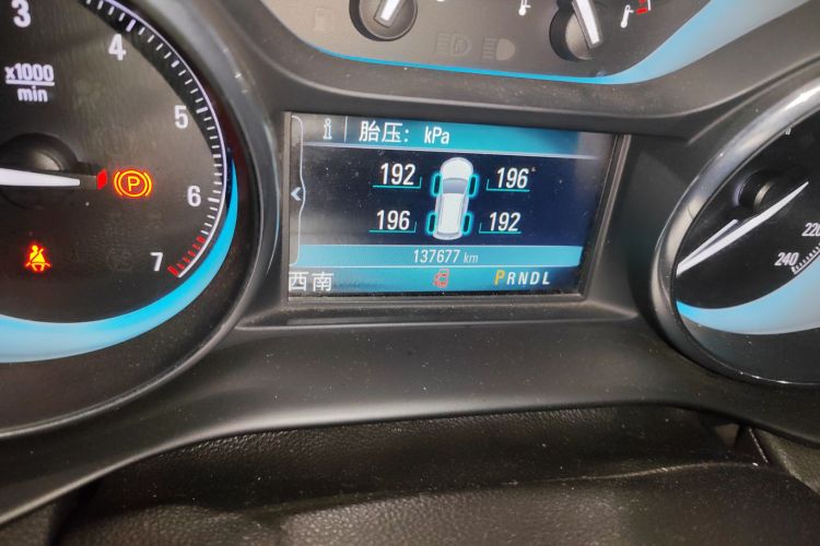 别克 昂科威 2016款 28T 四驱豪华型中控内饰15