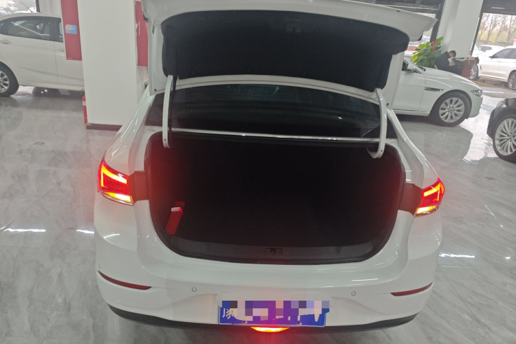 别克 英朗 2021款 改款 典范 1.5L 自动精英型机舱底盘23