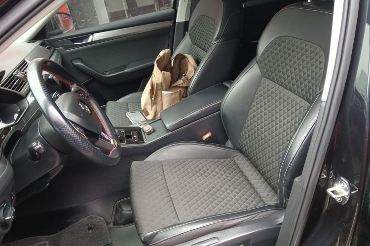 斯柯达 速派 2018款 TSI280 DSG舒适版 国V局部细节19