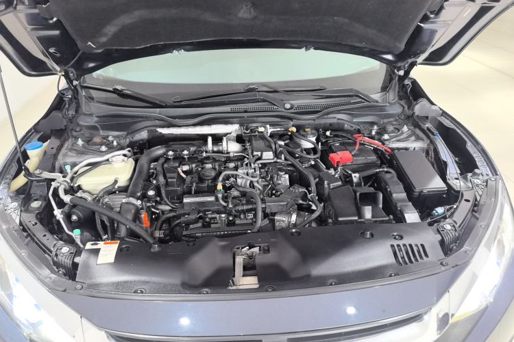 本田 思域 2016款 180TURBO CVT舒适版机舱底盘24