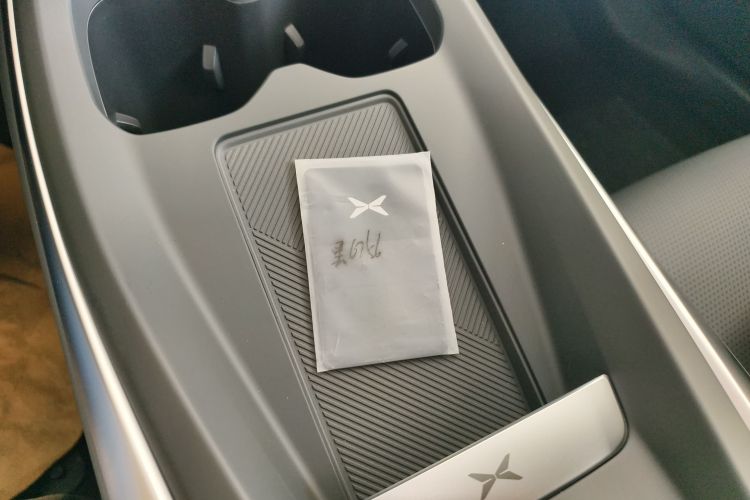 小鹏MONA M03 2025款 620 超长续航 Plus中控内饰7001