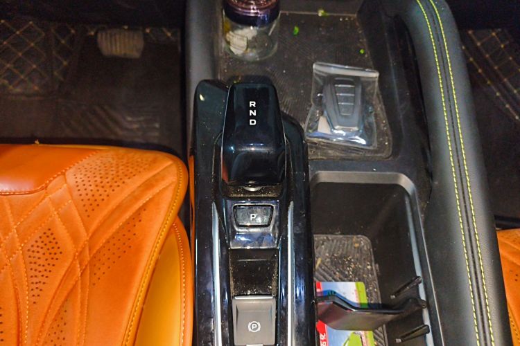 吉利汽车 2023款 缤越COOL 1.5TD DCT冠军版局部细节18