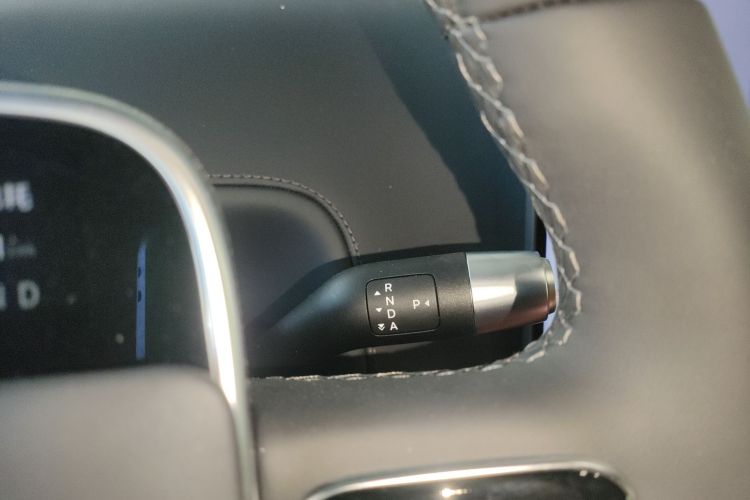 理想汽车 理想L7 2025款 Ultra 智能焕新版中控内饰18