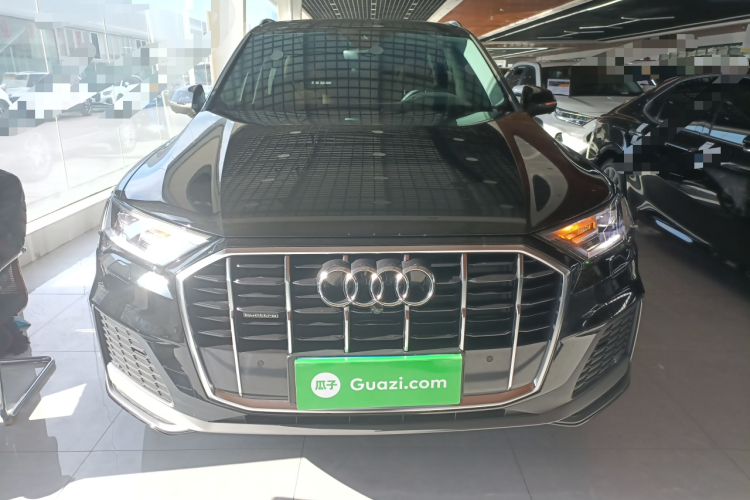 奥迪Q7 2023款 45 TFSI quattro S line运动型车身外观6001