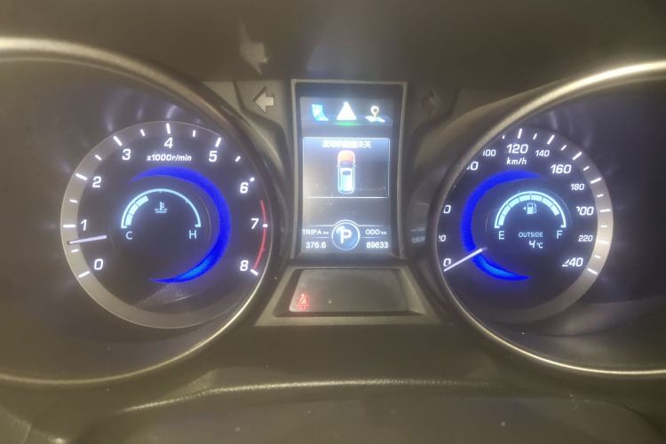 长安CS75 2016款 1.8T 自动精英型 国IV中控内饰14