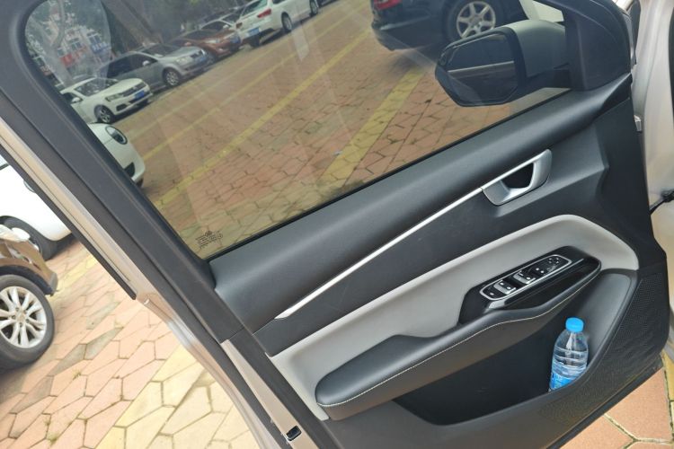 五菱汽车 五菱凯捷 2020款 1.5T 手动精英型中控内饰47