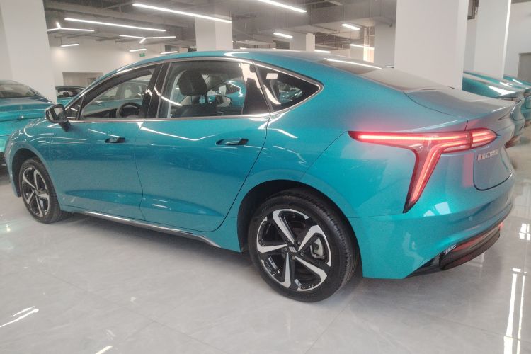 江铃集团新能源 羿 2023款 标准续航行业版车身外观4