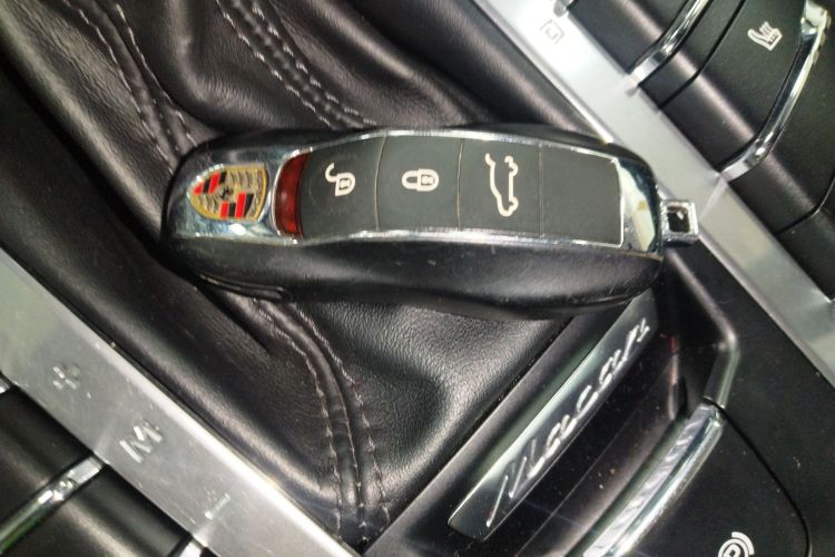 保时捷 2017款  Macan 2.0T中控内饰11