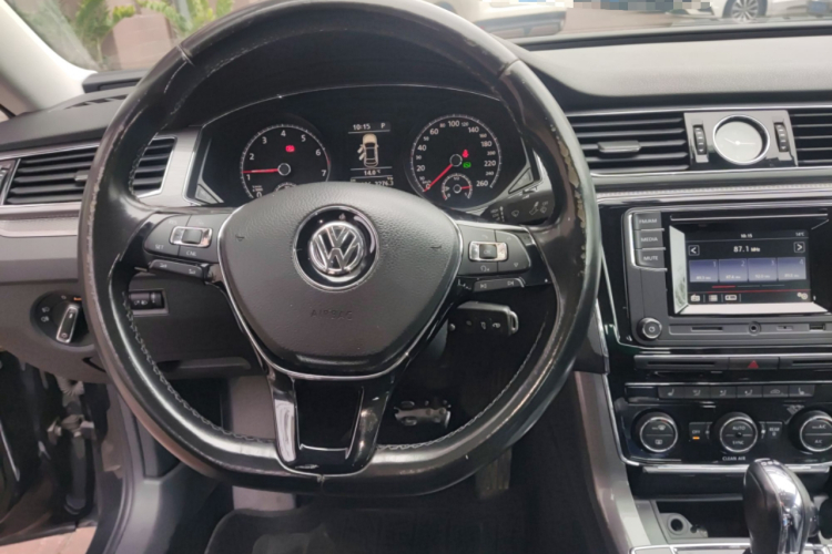 大众 帕萨特 2016款 330TSI DSG尊荣版局部细节13