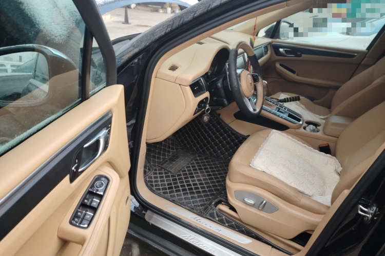 保时捷 2014款 Macan 2.0T中控内饰7003