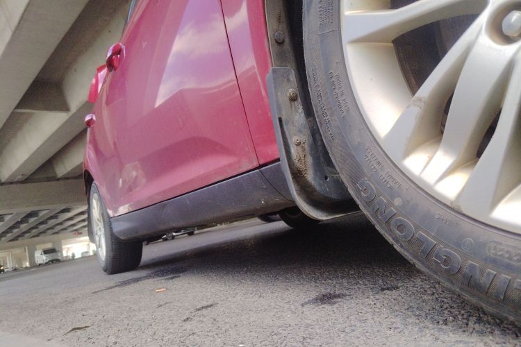 福特 福克斯 2012款 三厢 1.6L 自动舒适型局部细节9001