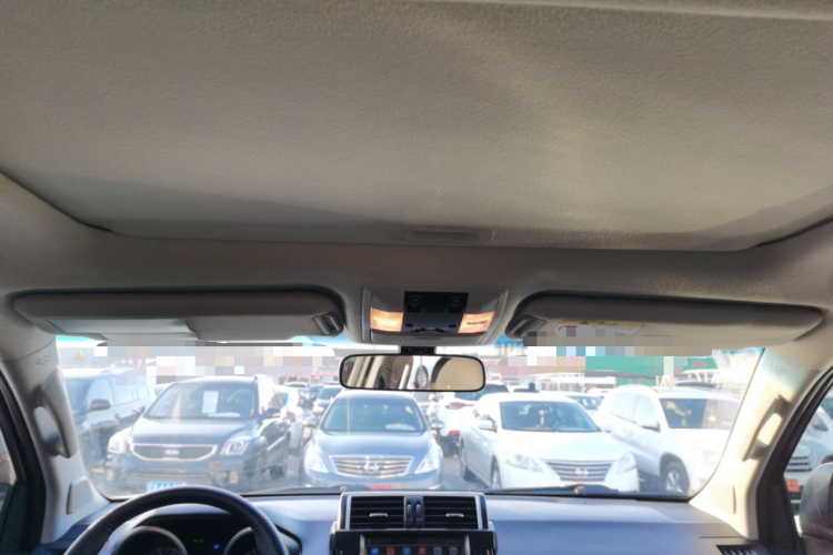 丰田 普拉多 2016款 2.7L 自动标准版中控内饰22