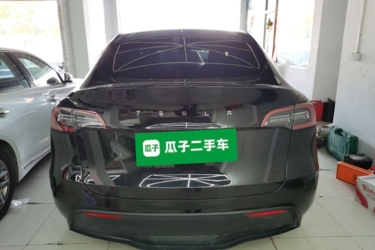 特斯拉 Model Y 2021款 标准续航后驱版车身外观6