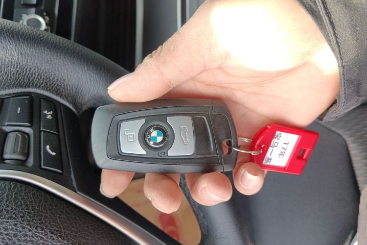 宝马1系(进口) 2016款 118i 领先型中控内饰7001