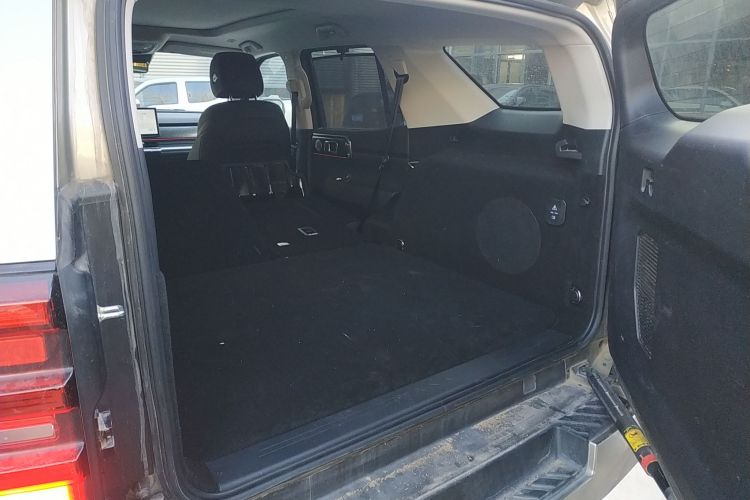 坦克400新能源 2024款 Hi4-T 越野版机舱底盘23