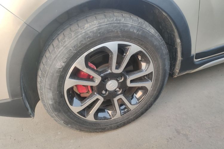 吉利汽车 远景X3 2017款 1.5L 手动尊贵型车身外观6007