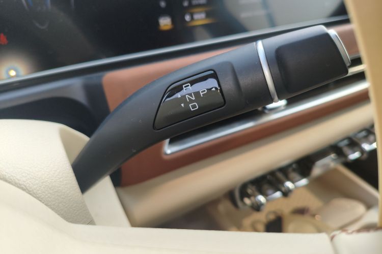 欧拉好猫 2023款 401km标准续航 豪华型 磷酸铁锂中控内饰18