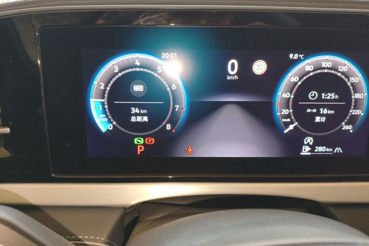 大众 帕萨特 2025款 Pro 380TSI 龙耀版中控内饰15