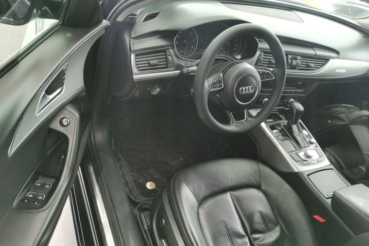 奥迪A6L 2016款 45 TFSI quattro 运动型中控内饰20