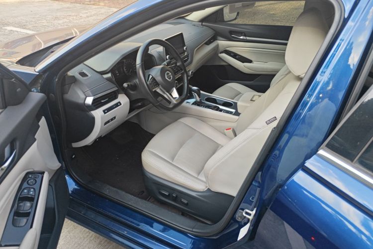 日产 天籁 2019款 2.0L XL Upper 智行版中控内饰19