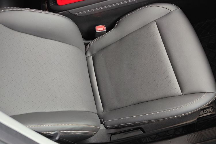 五菱汽车 五菱星云 2023款 2.0L DHT 旗舰版局部细节41