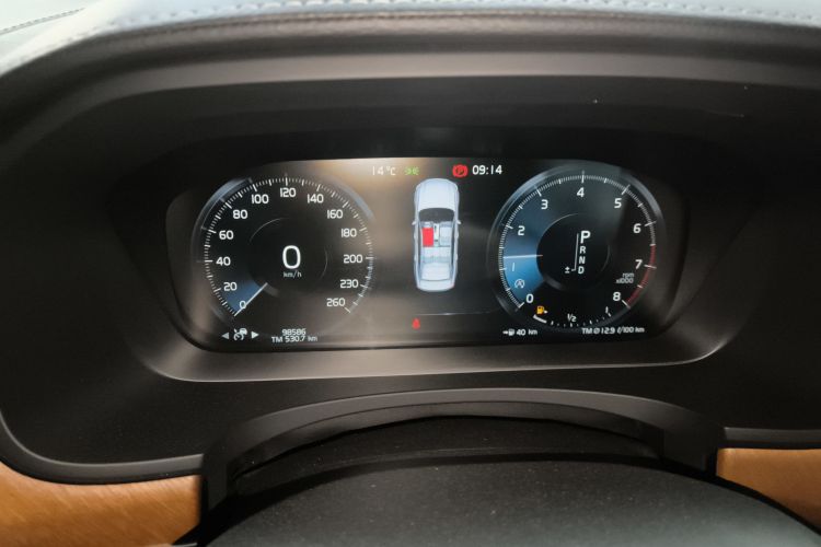 沃尔沃S90 2019款 T5 智雅版中控内饰14