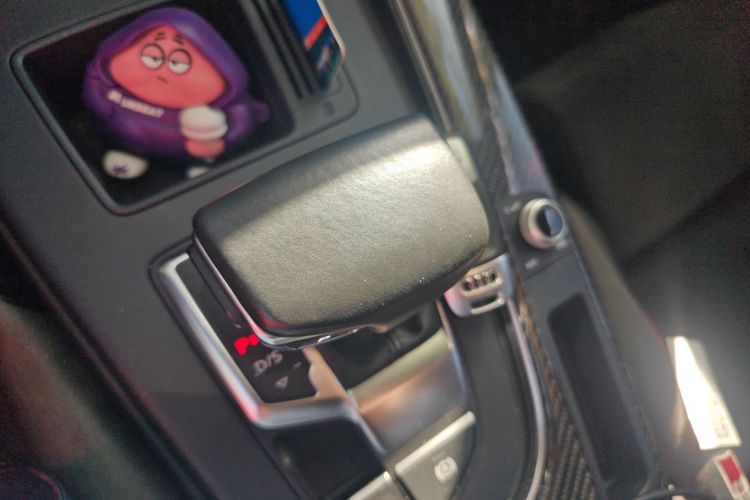 奥迪A4L 2020款 45 TFSI quattro 臻选动感型局部细节18