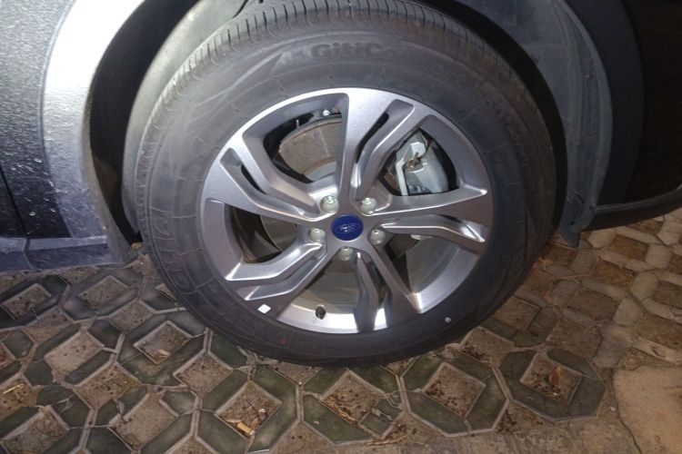 福特 领睿 2023款 EcoBoost 170 畅领型车身外观10