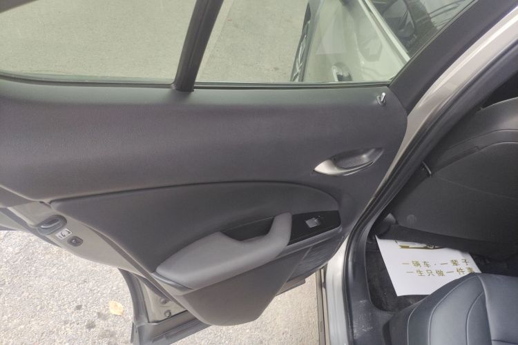 雷克萨斯UX新能源 2020款 300e 纯·悦版中控内饰7008