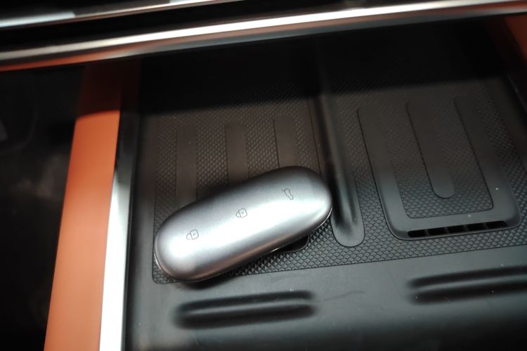 理想汽车 理想L6 2024款 Max中控内饰7001