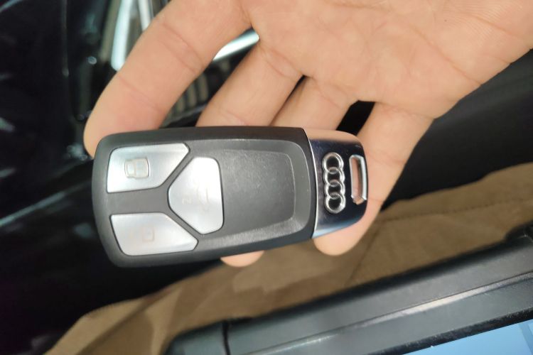 奥迪A5 2024款 Sportback 40 TFSI 时尚动感型中控内饰11