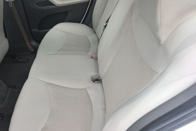 雪佛兰 2015款 赛欧3 1.5L 手动理想天窗版中控内饰21