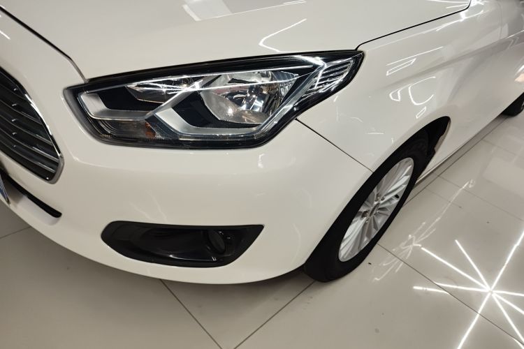 福特 福睿斯 2015款 1.5L 自动舒适型局部细节36