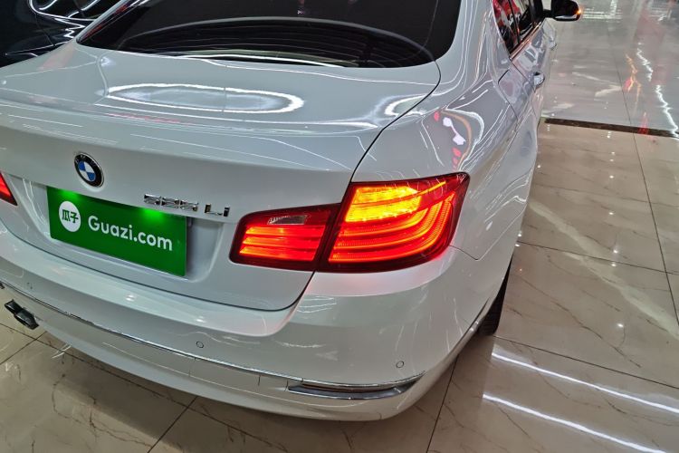 宝马5系 2017款 525Li 领先型车身外观9