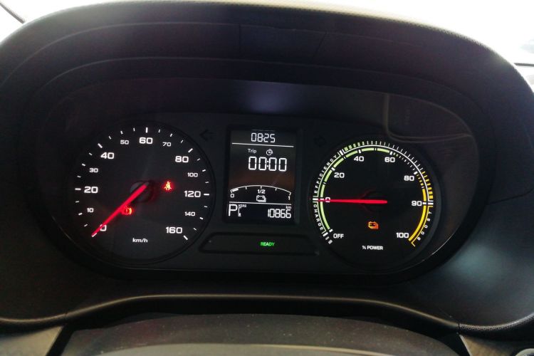 荣威 科莱威CLEVER 2022款 311km元气啵啵版中控内饰14