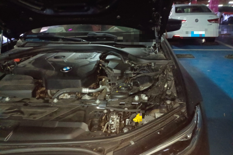 宝马3系 2022款 改款 325Li M运动套装局部细节9007