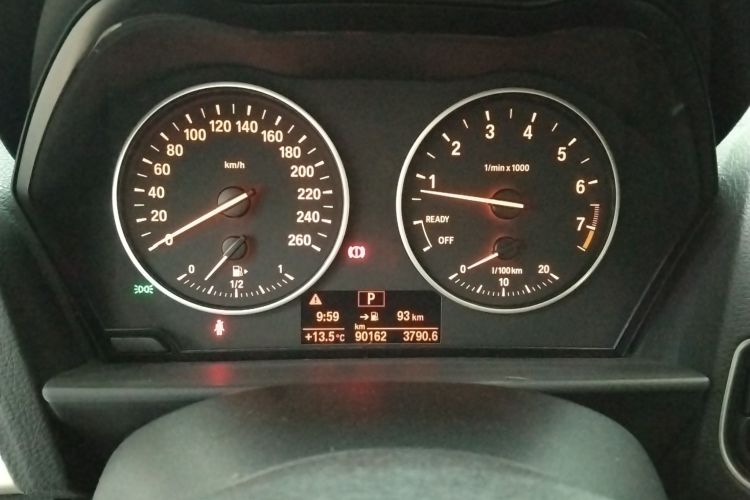 宝马1系(进口) 2016款 120i 领先型局部细节14