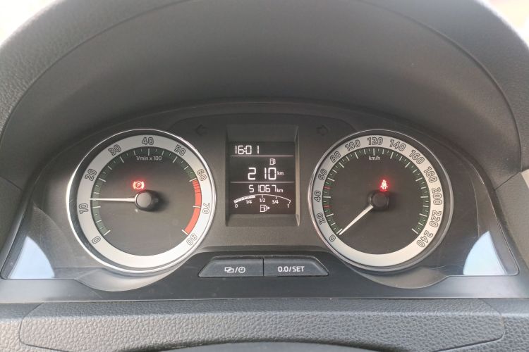 斯柯达 昕锐 2019款 1.5L 手动舒适版 国V局部细节14