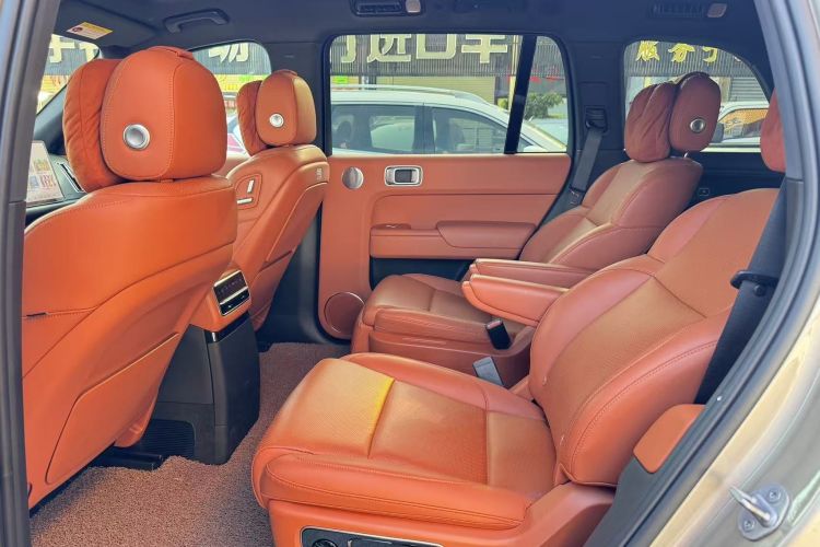 理想汽车 理想L9 2022款 Max中控内饰21