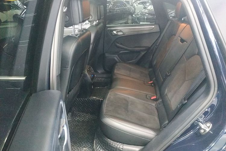 保时捷 2020款 Macan 2.0T中控内饰21