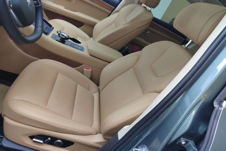 鸿蒙智行 问界M5 2023款 纯电四驱智驾版局部细节19