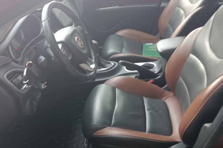 菲亚特 菲翔 2015款 1.4T 自动劲享版局部细节19