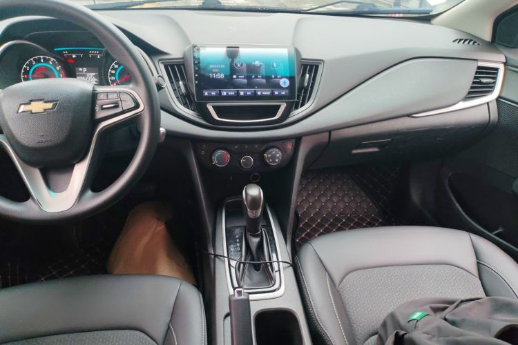 雪佛兰 科沃兹 2016款 1.5L 自动欣悦版中控内饰16