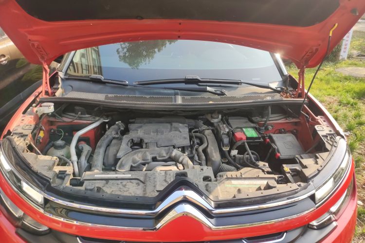 雪铁龙 天逸 C5 AIRCROSS 2017款 350THP 时尚型机舱底盘24