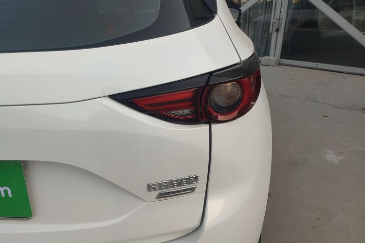 马自达CX-5 2021款 2.5L 自动两驱黑骑士车身外观9