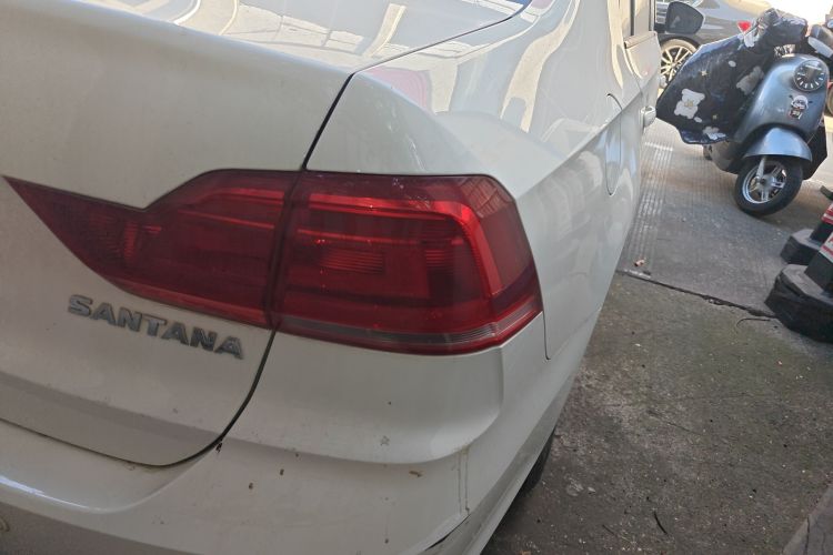 大众 桑塔纳 2021款 1.5L 自动风尚版车身外观9