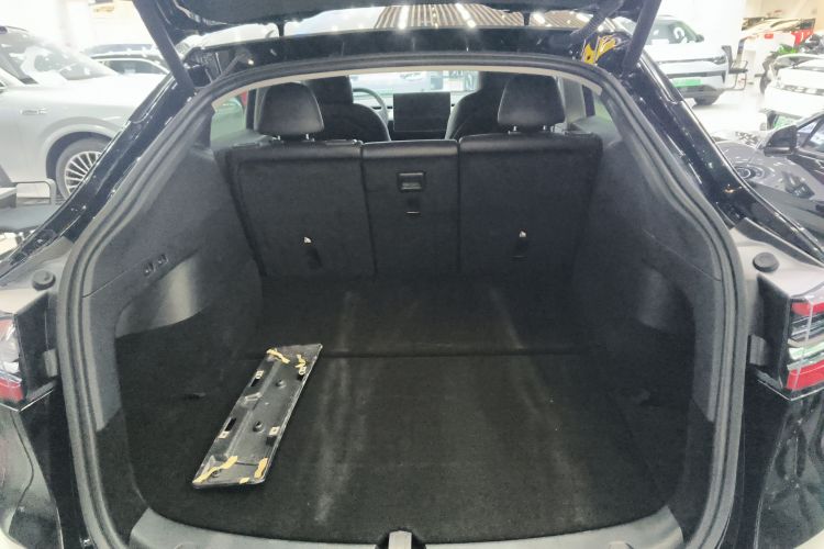 特斯拉 Model Y 2022款 改款 长续航全轮驱动版机舱底盘23