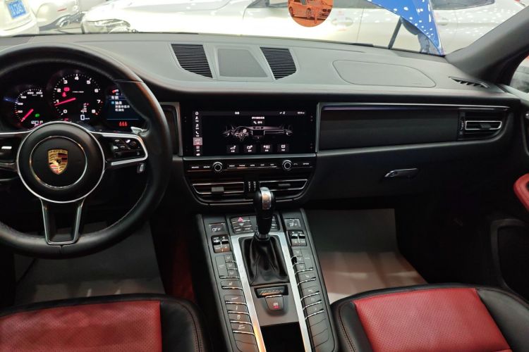 保时捷 2018款 Macan 2.0T中控内饰16